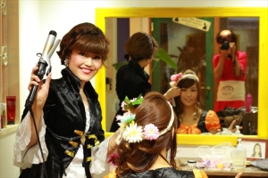 新潟県長岡市の美容室ララチッタのハロウィンパーティ画像ｖ